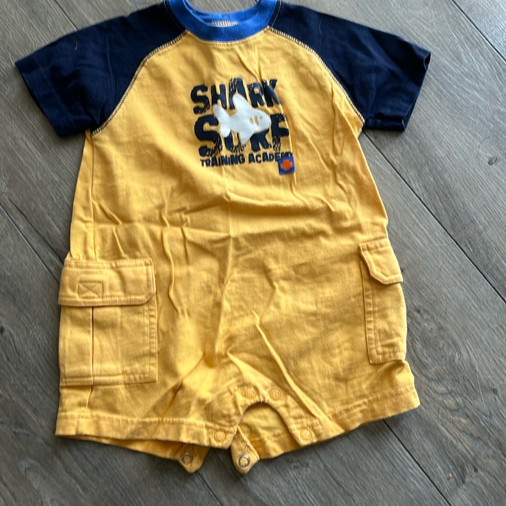 Carter’s One piece outfit. Size 12 months